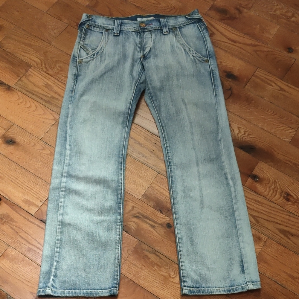👖Vintage Levi's Y2K Boy Cut Jeans